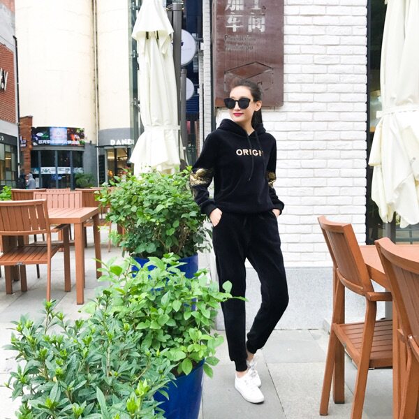 2019冬新款卫衣双面绒套装连帽刺绣休闲运动金丝绒加厚女潮两件套