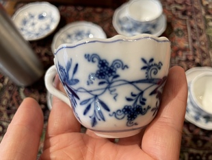 梅森18世纪青花茶杯 坐标 德国慕尼黑古董店