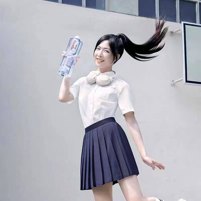 百岁山天然矿泉水1.5L12瓶装整箱家庭装弱碱性饮用水包邮囤货囤货