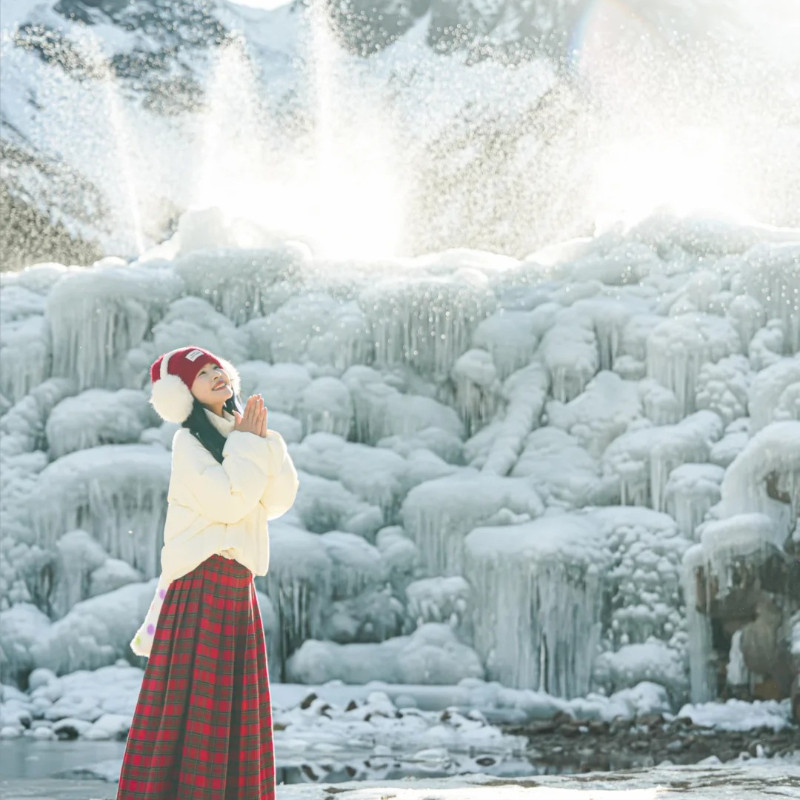 成都出发川西二日游温泉度假毕棚沟四姑娘山理小路达古冰川