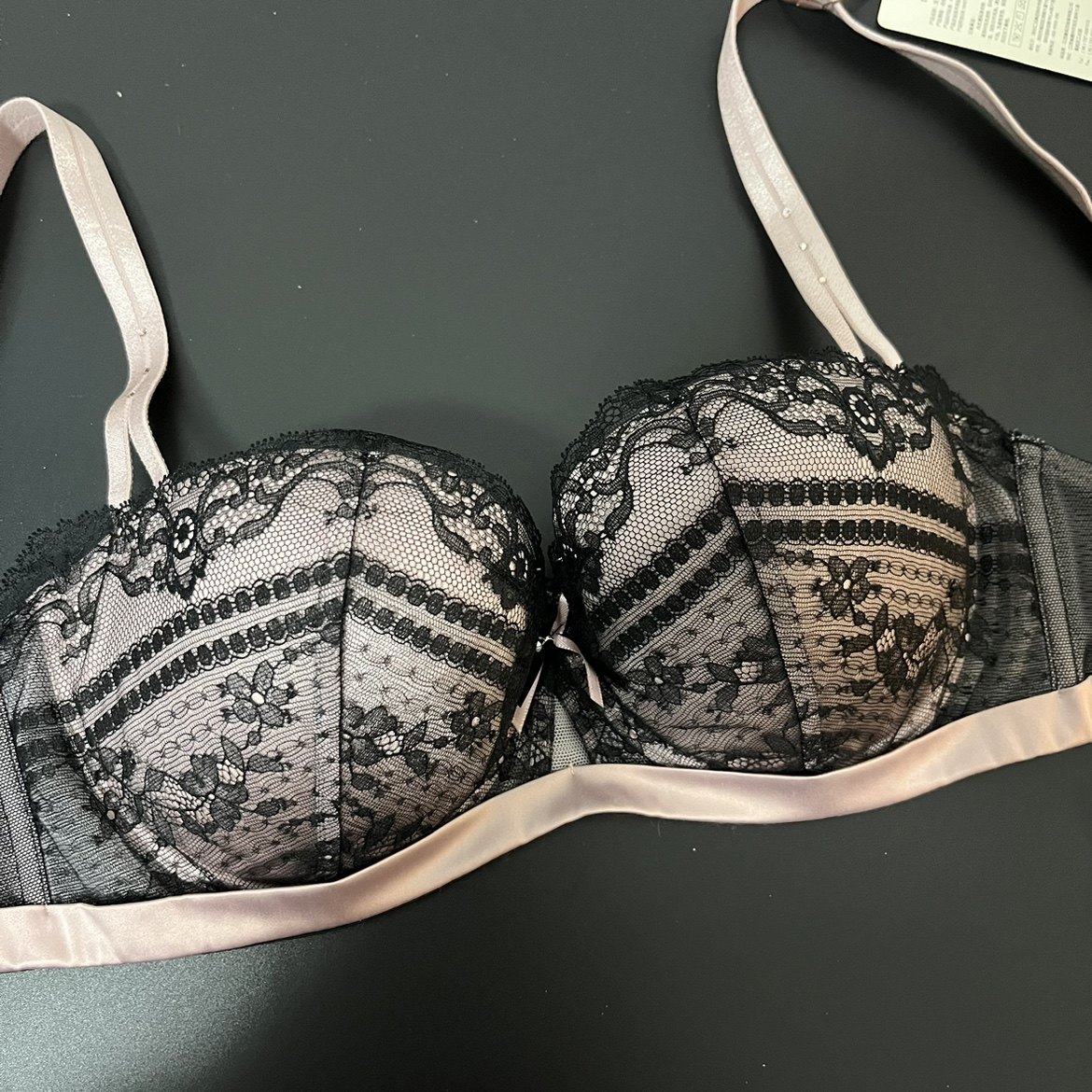 YI75C 75D 粉黑蕾丝半杯聚拢舒适软钢圈文胸可插片三排扣10840762