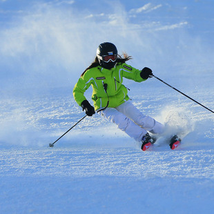 [万龙滑雪场-4小时滑雪票（自带板）]2025—26雪季（仅限日场）