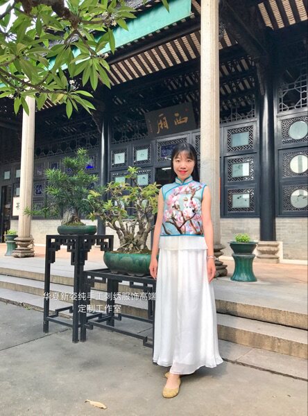 高端私人定制女装 新中式夏姿真丝欧根缎手工苏绣玉兰花旗袍上衣