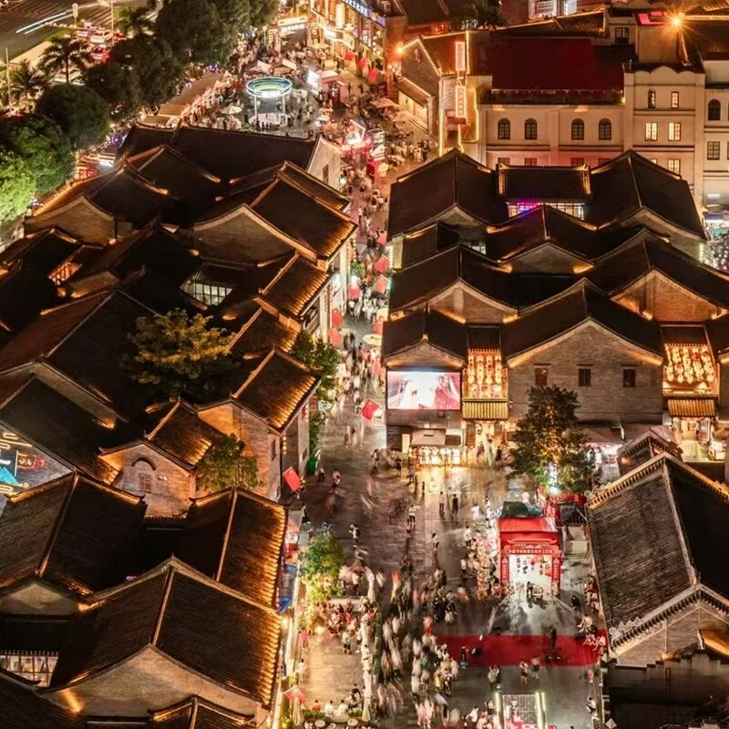 深圳-飞机往返南宁+崇左4日3晚跟团游 青秀山+德天跨国瀑布