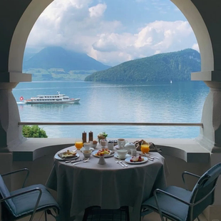 因特拉肯美憬阁伯尔尼洛桑卢塞恩文华酒店预订1晚特惠套餐含双早