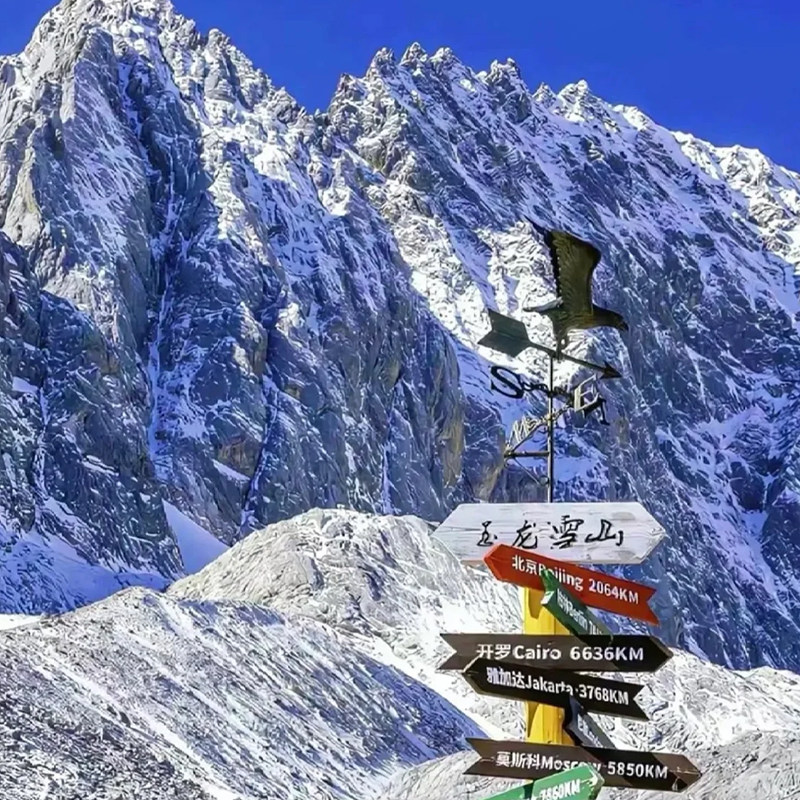 【优质交通】航班可任意搭配选择 随心出行 【精选酒店】精选高档酒店 舒心出游 【专车接送】安排专车接送机服务 一站式到达 【精华景点】一次性游玩三地不走回头路 推荐周边精华景点