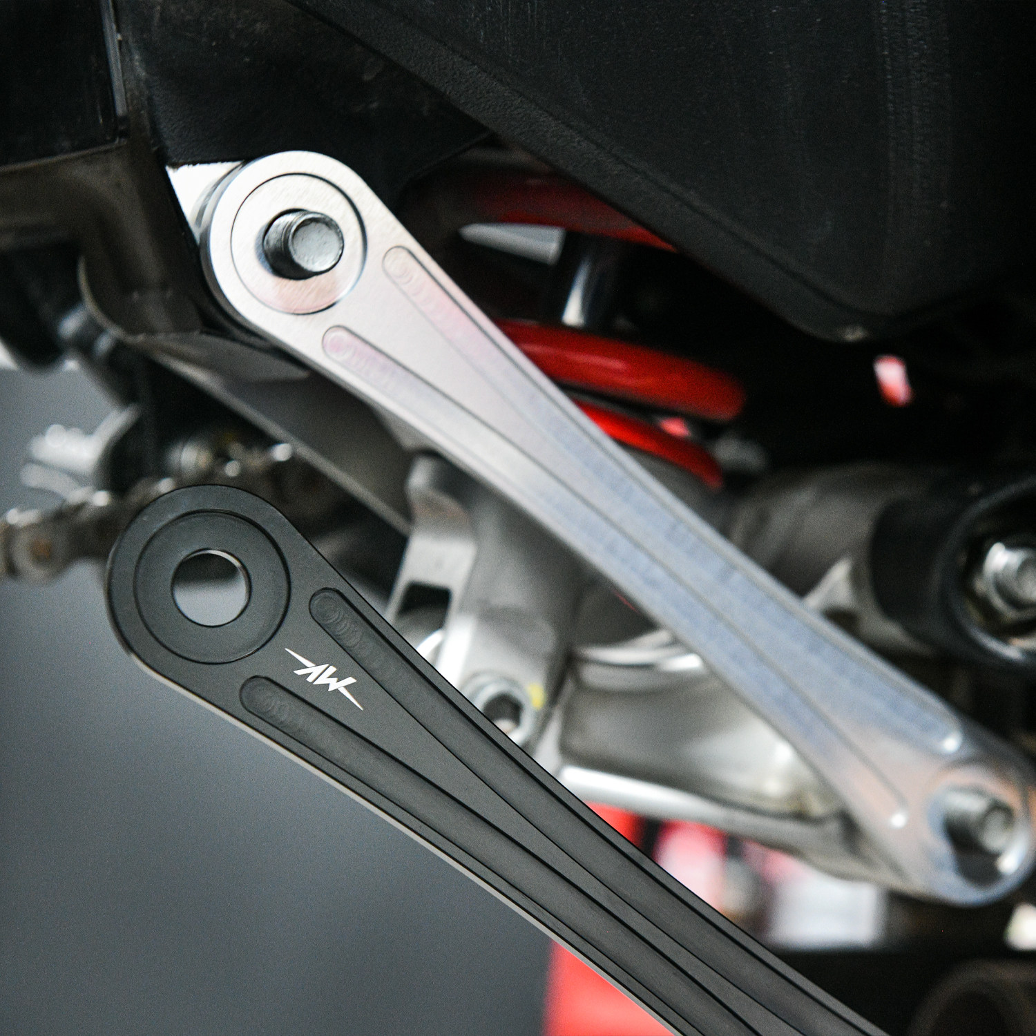 MV AGUSTA奥古斯塔F3 Brutale800Dragster800改装狗骨座高降低器