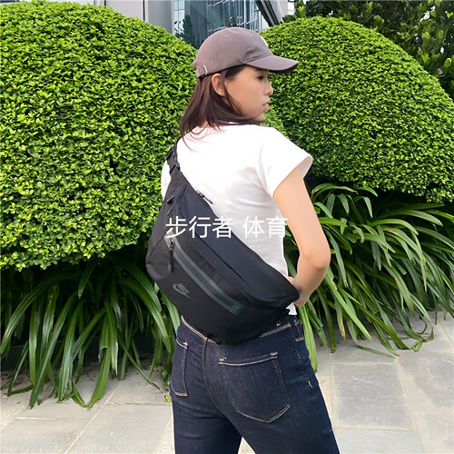 耐克中国男女斜挎包背带调长度