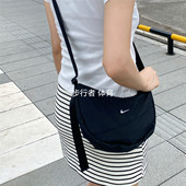 Nike耐克斜挎包黑色单肩包男女同款 010 休闲百搭圆形包轻便HQ4370
