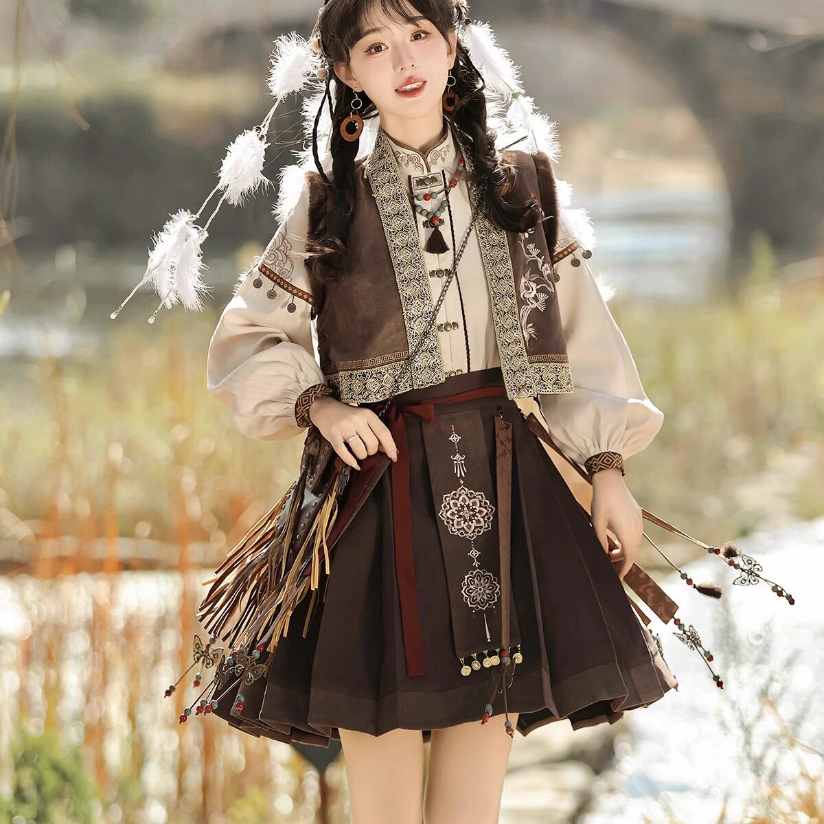 弥烟草原国风短裙马甲汉服