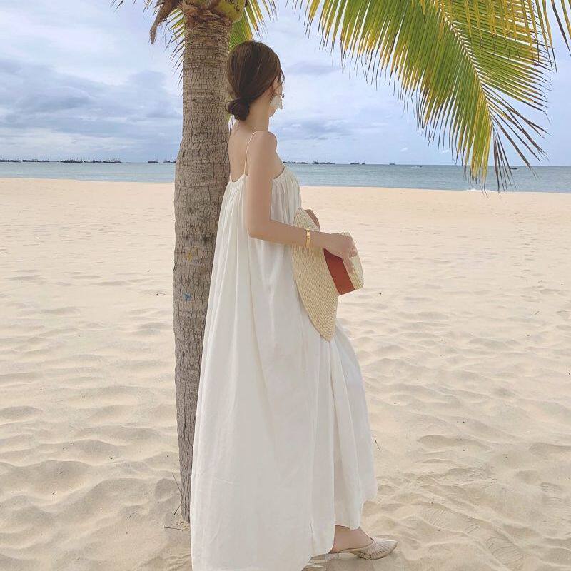 海边度假沙滩裙2025新款海南三亚旅游衣服穿搭吊带显瘦超仙连衣裙