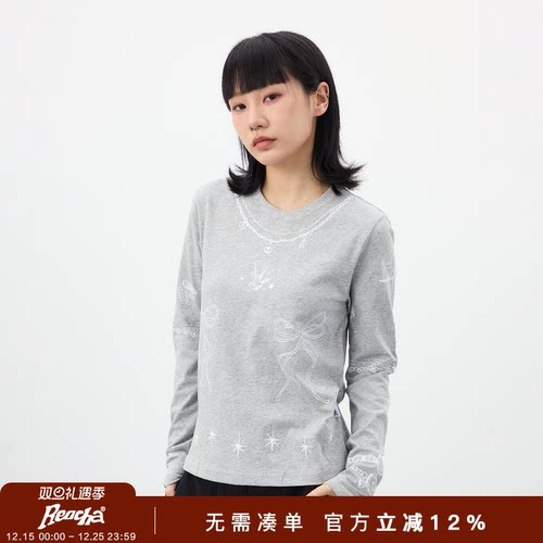 REOCHA热呈25新款修身休闲简约多元素蝴蝶结印花长袖T恤打底女