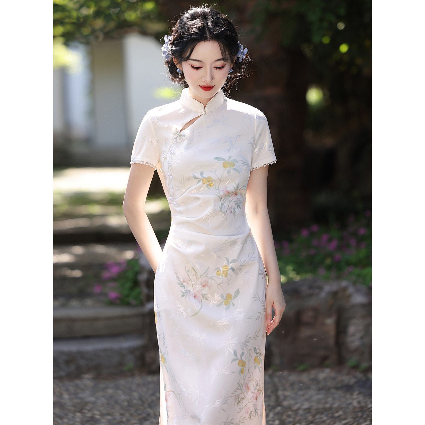 L白色新中式年轻款少女感旗袍修身连衣裙国风日常2026新款夏季