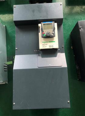 9新施耐德132KW 变频器 ATV61FHC13N4Z 1