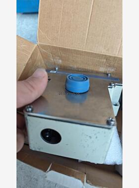 施耐德安全开关XY2cE1A290,给客户试过机，样品一台，