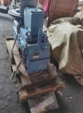 出售港机桥吊行走SEW减速机17台 型号4TKCV225NE