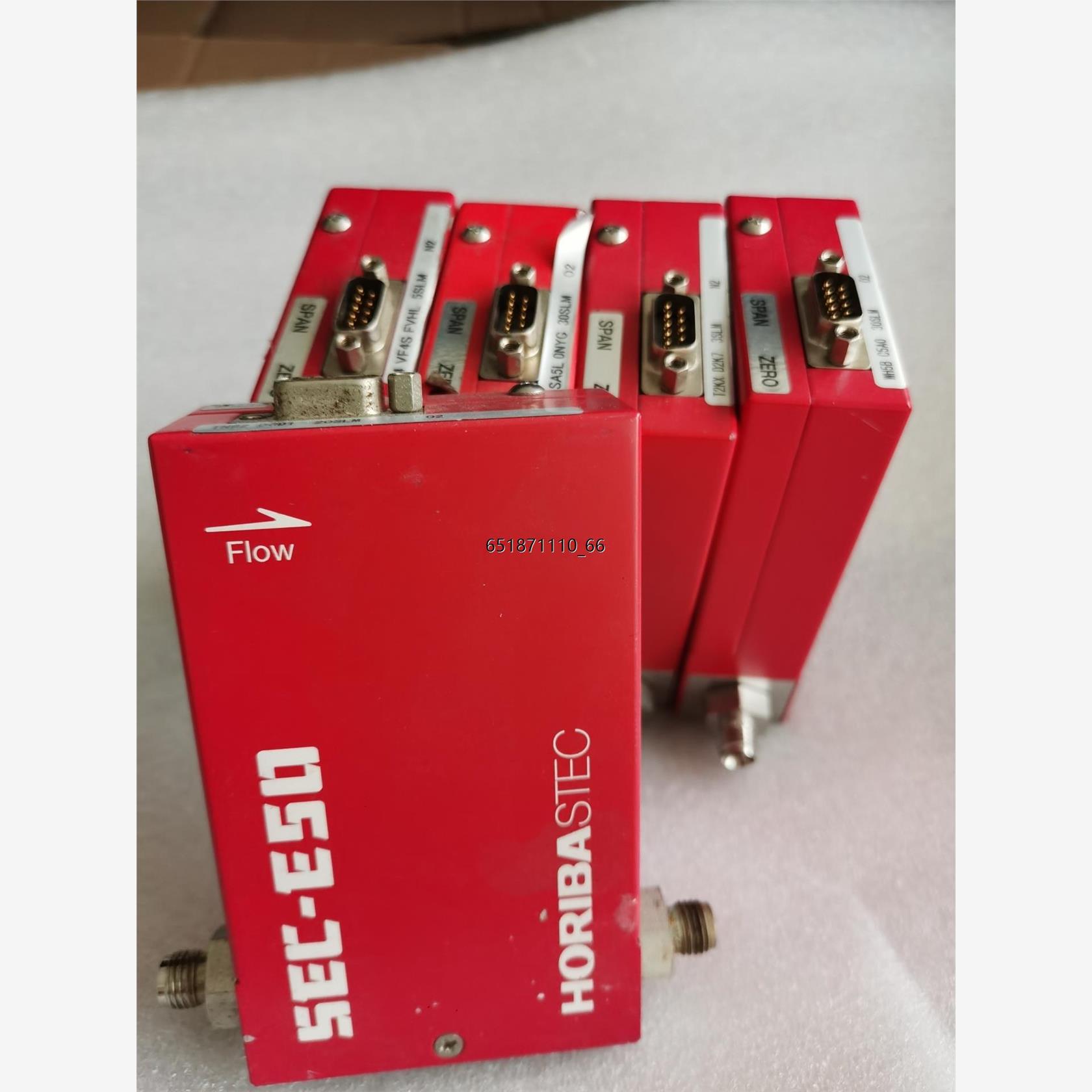 HORIBA质量流量计SEC-E4