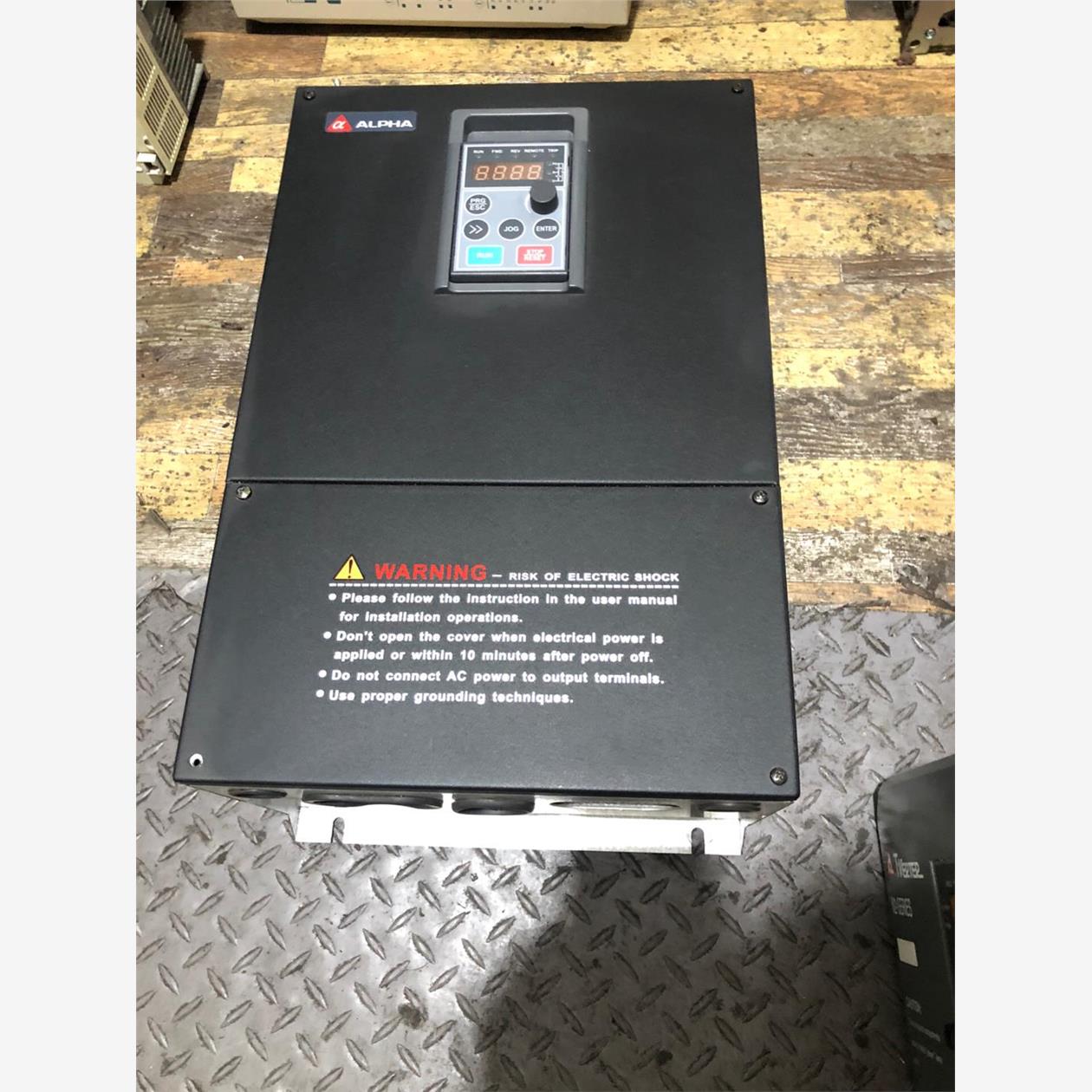 成色新阿尔法变频器 ALPHA6000E-3030P-N 3