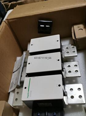 施耐德接触器LC1F2100P7.220V捷克进口，原封产品