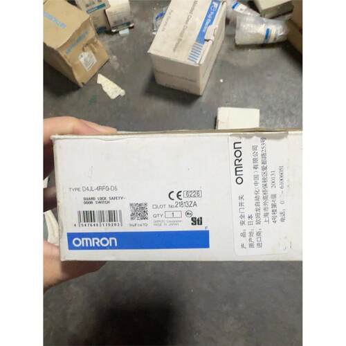 欧姆龙安全门开关D4JL-4