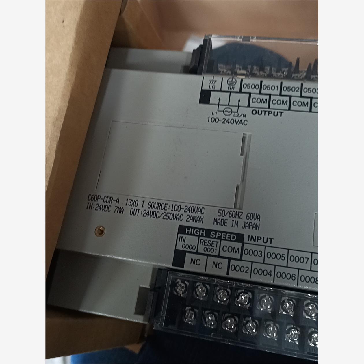 欧姆龙 c60p-cdr-a 全新的一台 看好的联系