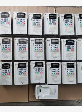 VFD007B23A原装台达220V0.75KW变频器 测试