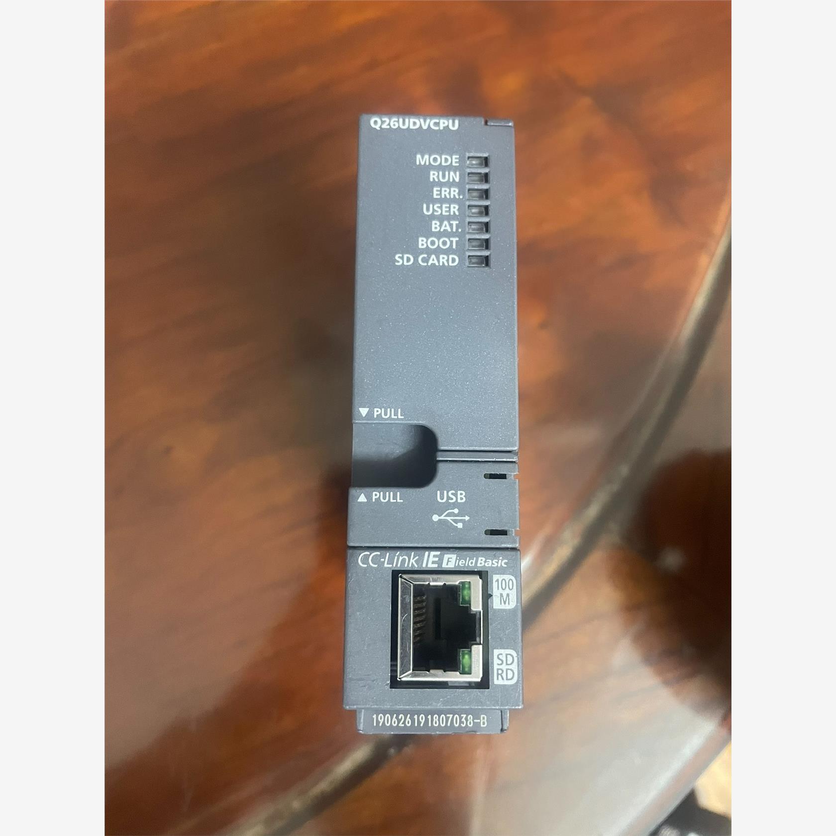 三菱模块Q26UDVCPU一台，