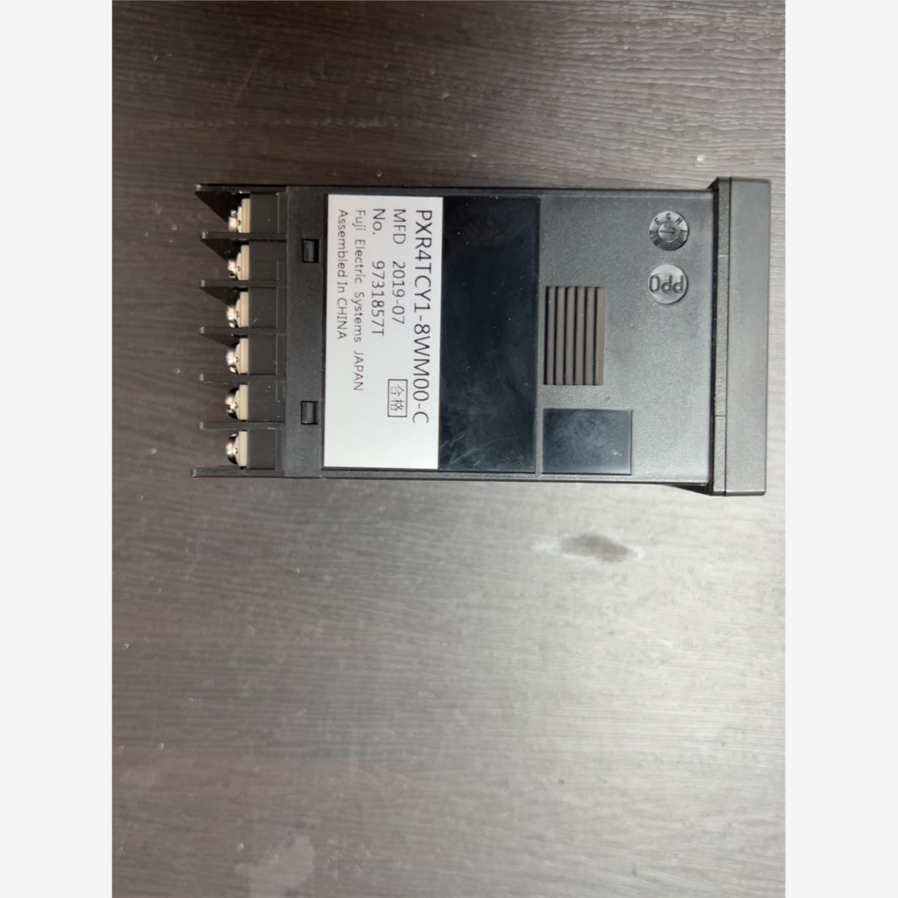 富士温控表PXR4TCY1-8WM00-C