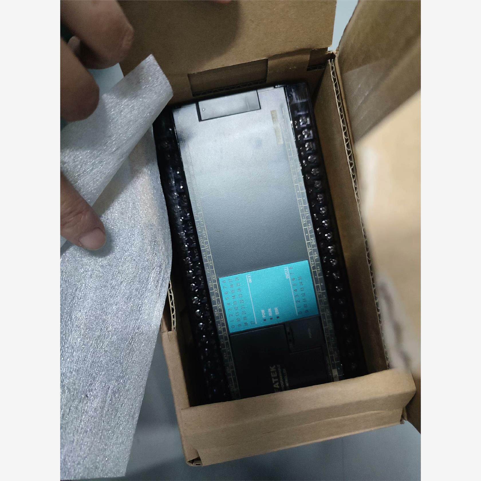 #全新永宏 PLC FBS-44MNT2-AC，全新未拆封，