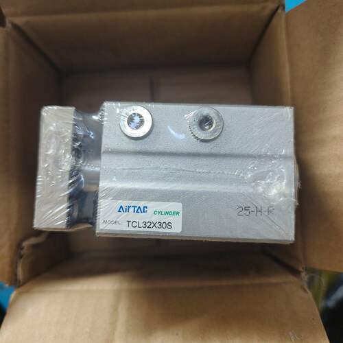 亚德客三轴气缸TCL32X30S