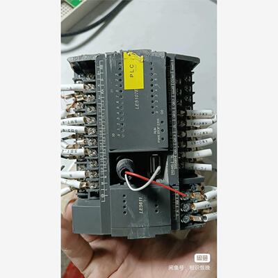 和利时PLCE5107一个。