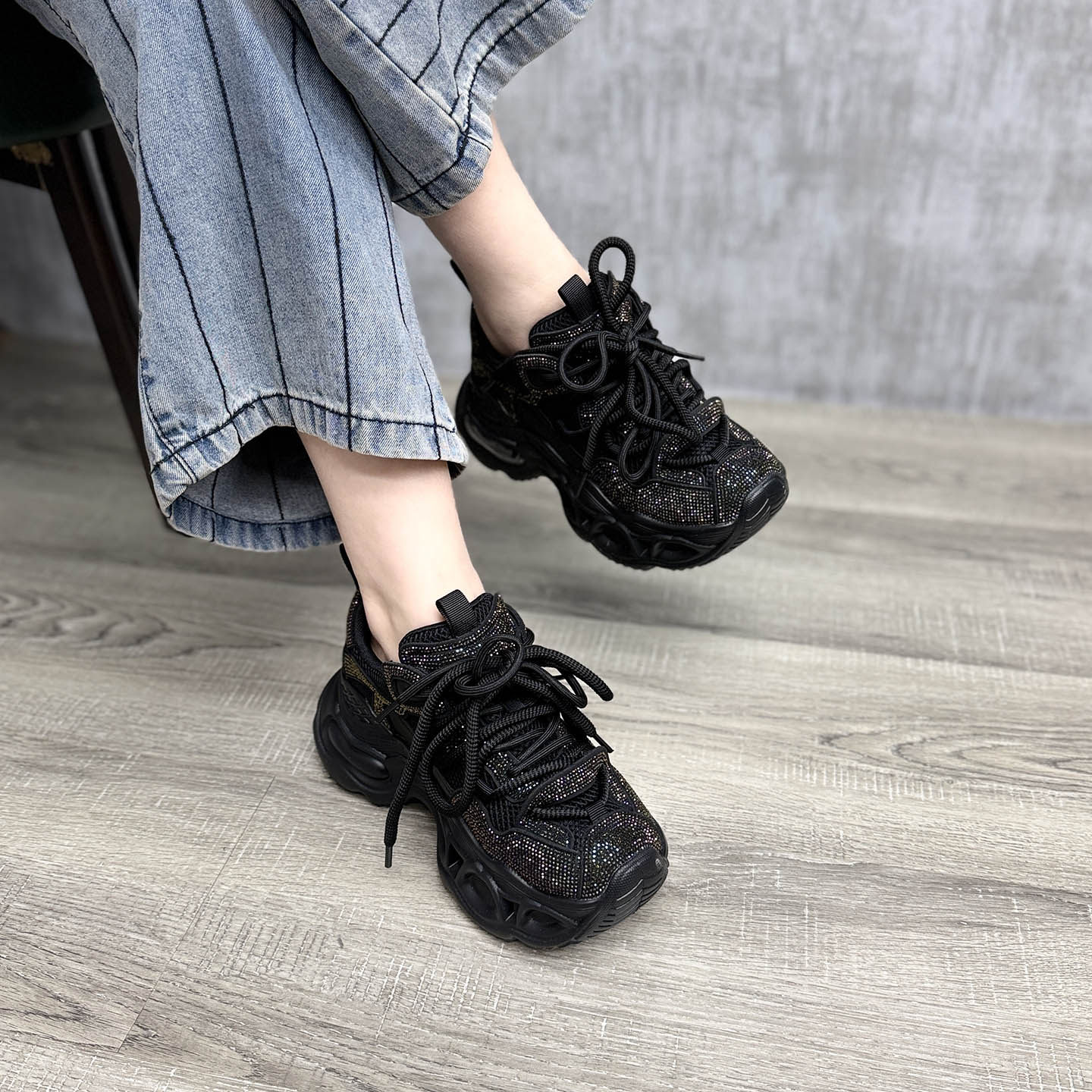 艺鞜2025春季新款真皮彩钻运动休闲系低帮时尚厚底运动老爹鞋女,女鞋,老爹鞋,淘宝优惠券,粉丝福利购,淘宝优惠卷