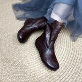 艺鞜2026年秋季 新款 真皮平底复古手抓纹头层牛皮中筒靴褶皱瘦瘦靴