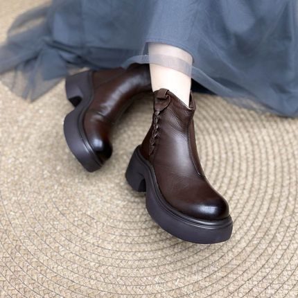 艺鞜2025年冬季新款真皮粗跟7cm加绒短靴后拉链圆头高跟棉靴子