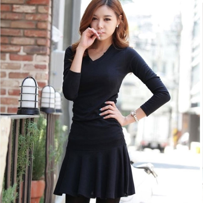 秋季新款收腰气质荷叶裙摆连衣裙v领内搭外穿气质优雅打底连衣裙