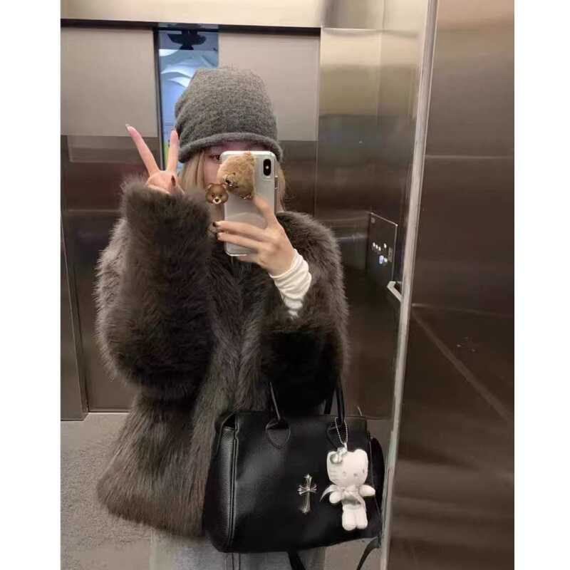 新款皮草外套女短款皮毛一体毛毛大衣冬季环保狐狸毛年轻爆款显瘦