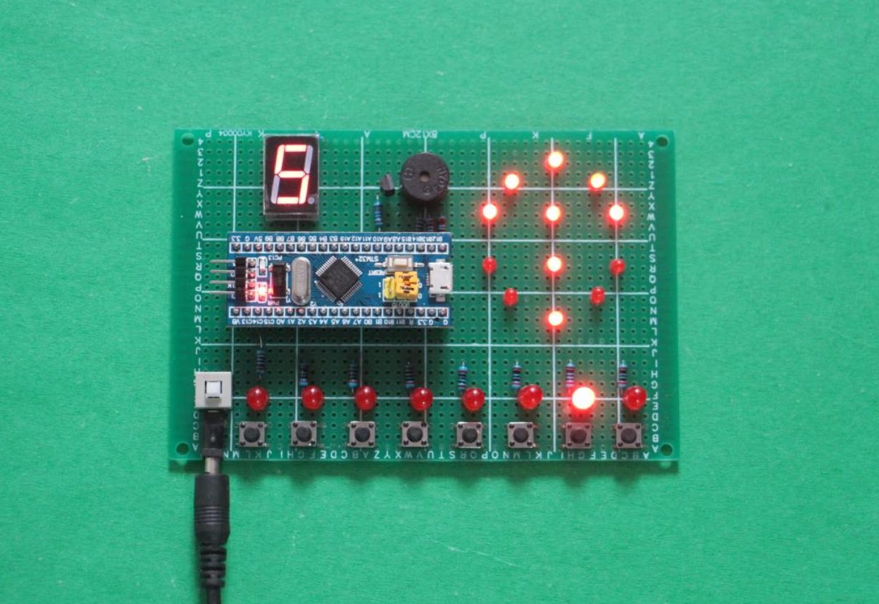 stm32单片机模拟电梯控制系统