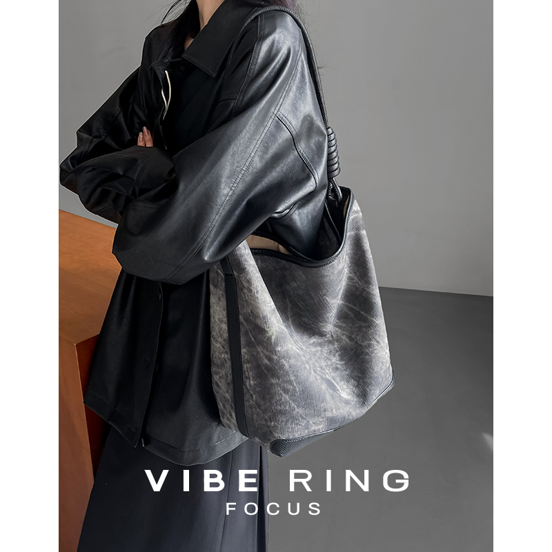 Vibe Ring/美拉德高阶复古托特包女牛皮大容量水桶包百搭通勤大包 箱包皮具/热销女包/男包 水桶包 原图主图