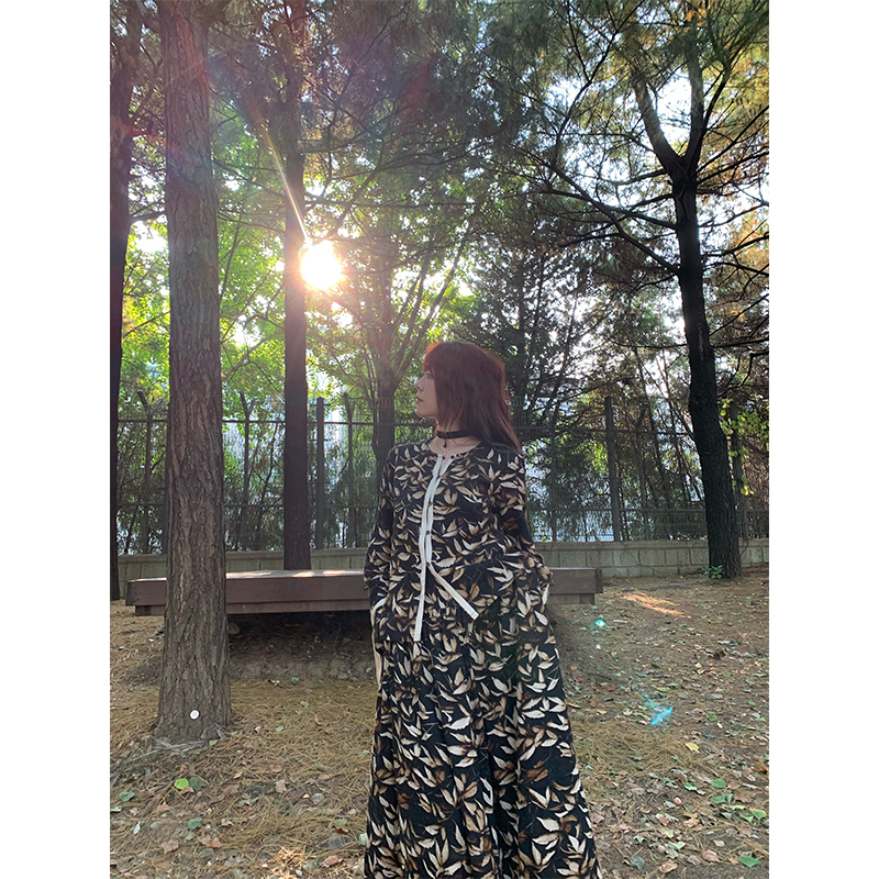 ktemetnosce双门襟落叶套装