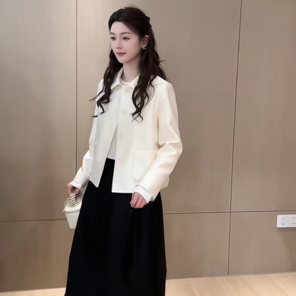 2026年春季新款时尚通勤风娃娃领短外套女纽扣开衫轻奢千金风气质