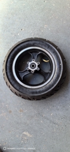 10寸10*2.50碟刹轮毂电机辅助轮铝轮毂含轮胎滑板车轮毂