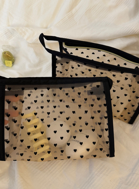 大容量！暗黑风黑色爱心网纱化妆包手拎收纳袋旅行透明洗漱包包