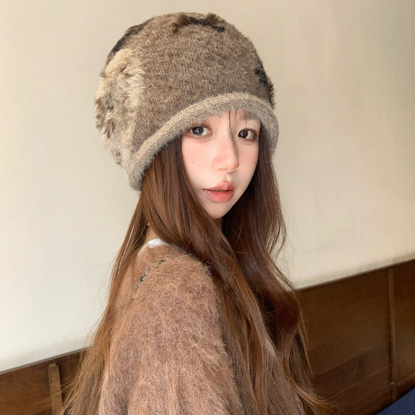 复古毛绒蝴蝶刺绣卷边堆堆帽子女秋冬季保暖时尚百搭针织系带冷帽