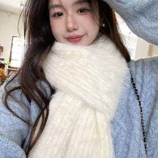 2025新款白色仿貂毛绒保暖防寒围巾女冬季高级感加厚学生针织围脖