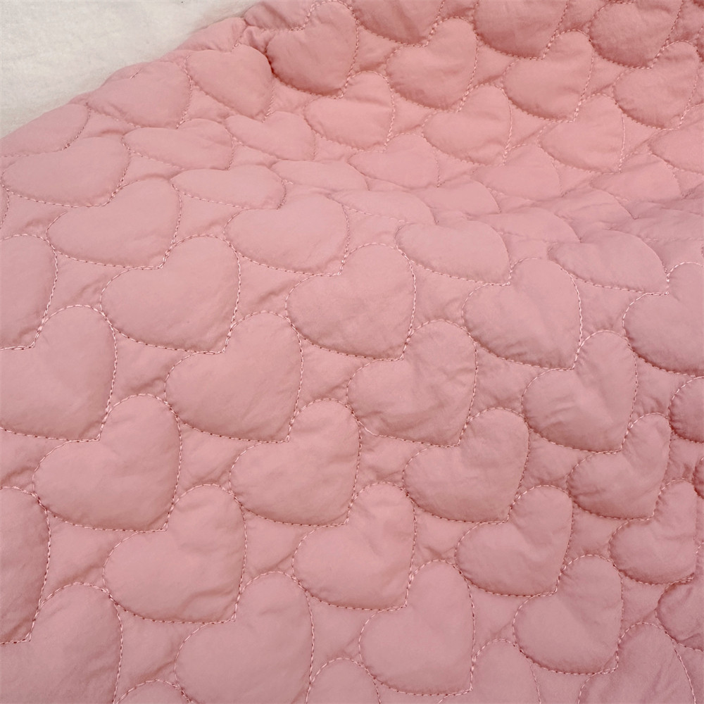 布亦 绗缝纯色爱心夹棉棉服里料棉袄马甲童装服装面料箱包diy布料