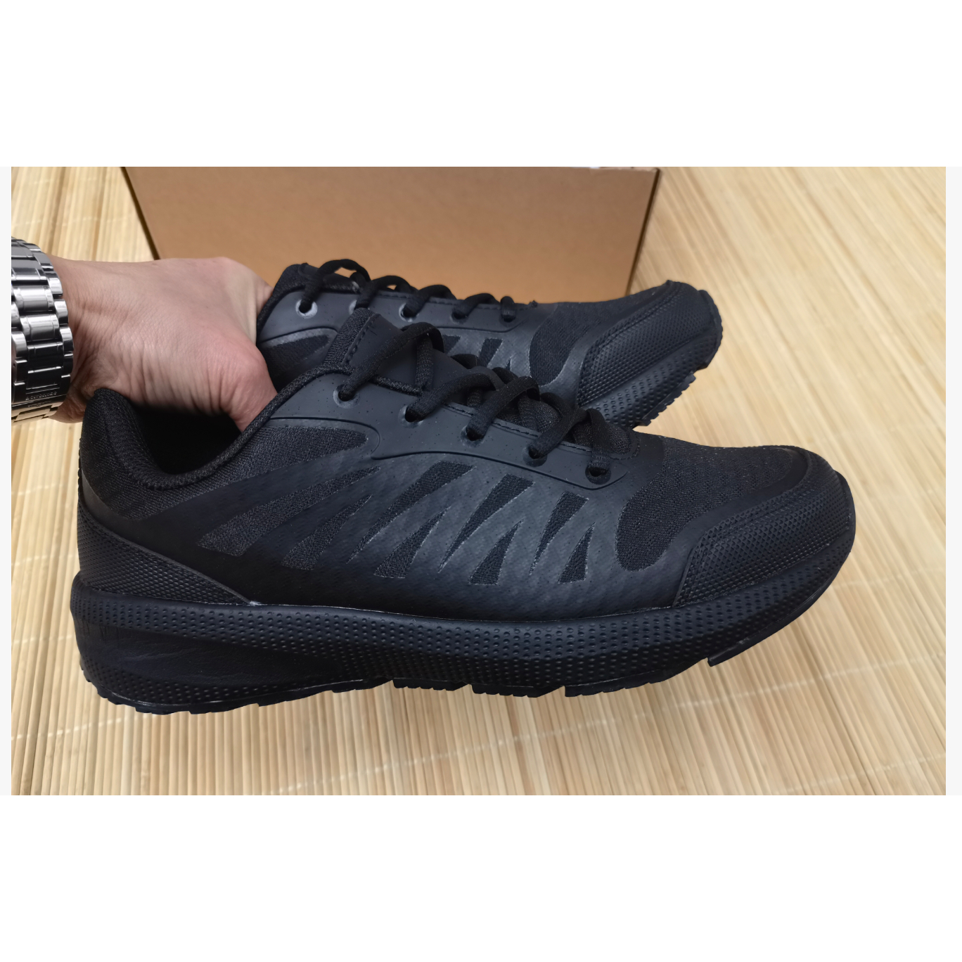 包邮高品质黑色训练鞋 徒步鞋运动鞋 防滑户外跑步鞋 百搭通勤鞋