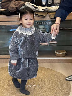 花呦女童丝绒套装夹棉冬新款宝宝加厚保暖两件套儿童软糯外套半裙