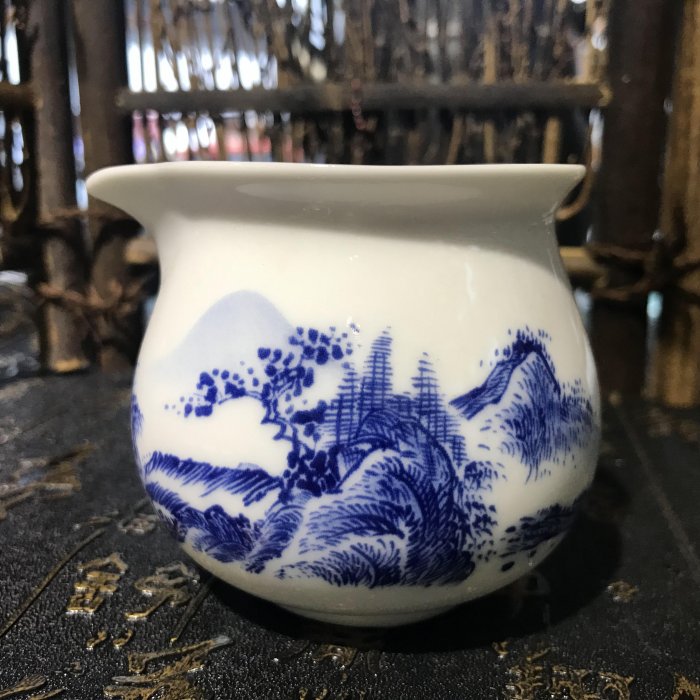 景德镇重工笔手绘青花瓷茶具山水茶壶陶瓷茶无手把公道杯微瑕图片