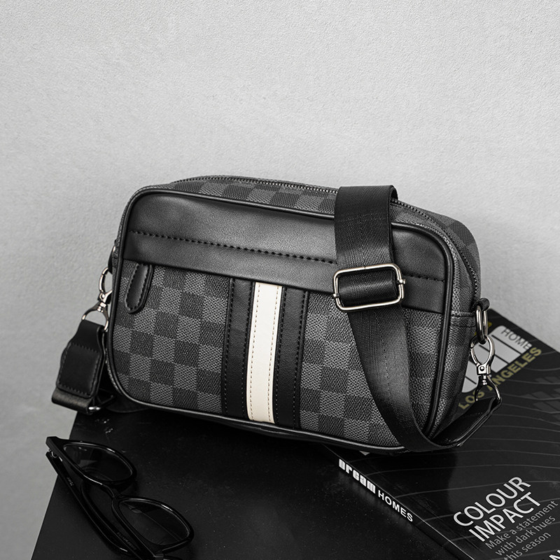 时尚男士格纹单肩包街头休闲斜挎包横款邮差包包新款小包潮牌小包