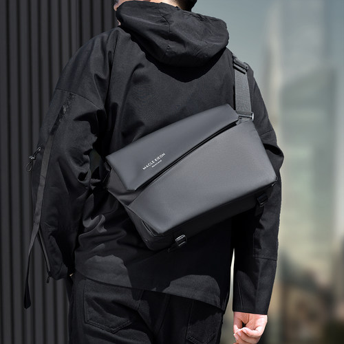 休闲户外运动斜挎包横款邮差包